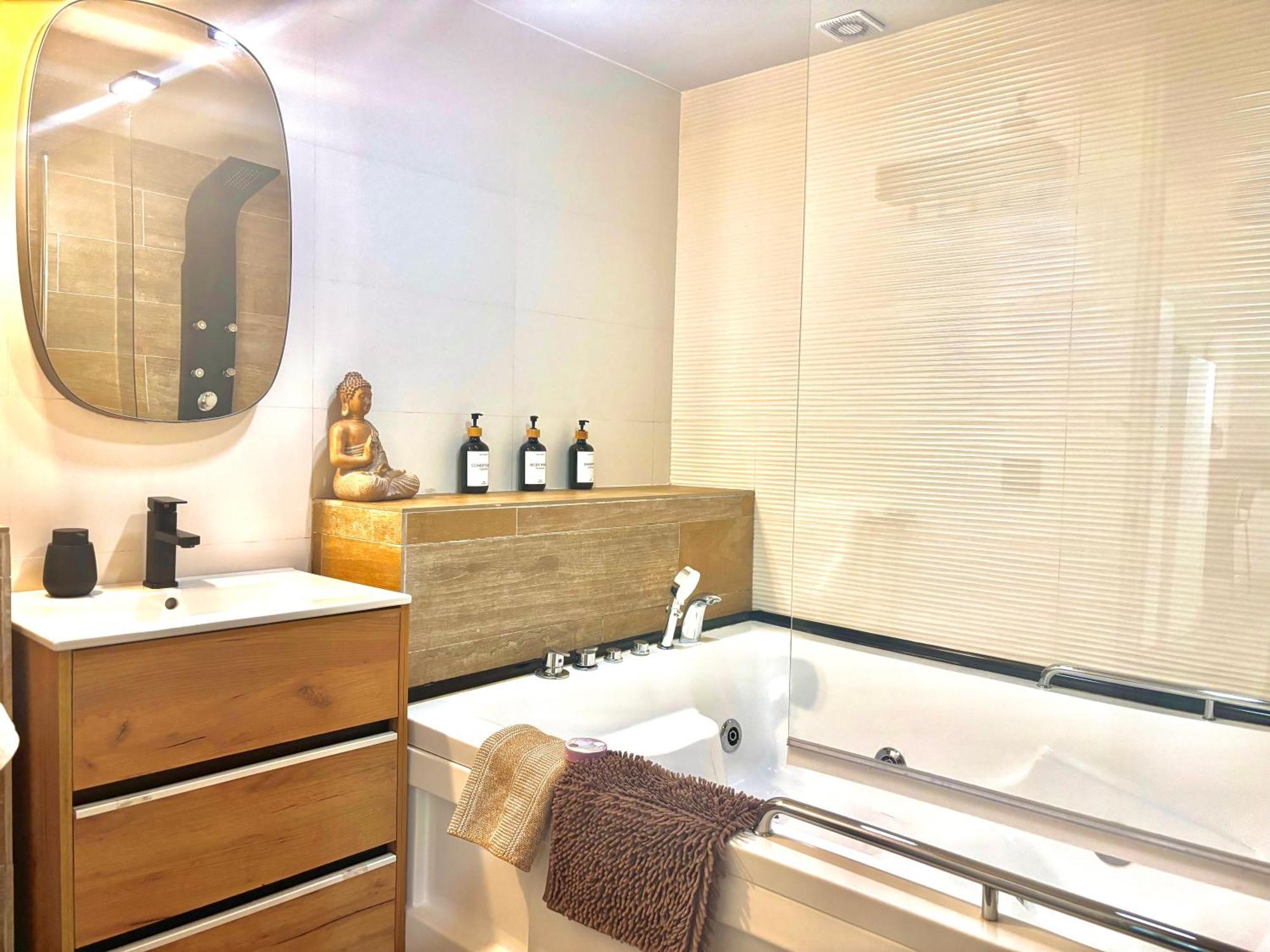 Centricos Con Banera Jacuzzi Hidromasaje Romantico Appartement Madrid